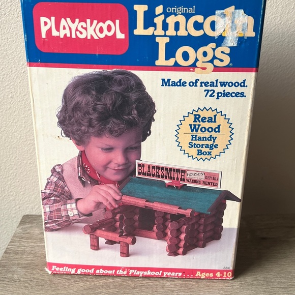 Playskool Toys Vintage 989 Playskool 72 Pieces Lincoln Logs Wooden